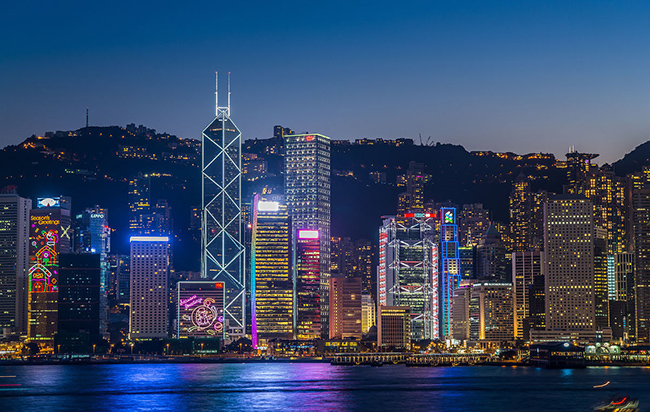 香港居民在内地工作，在什么情况下可免缴内地税？
